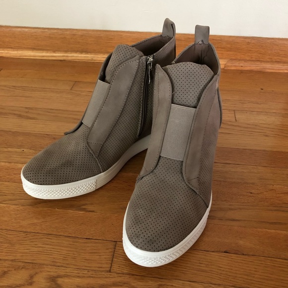 vici wedge sneaker